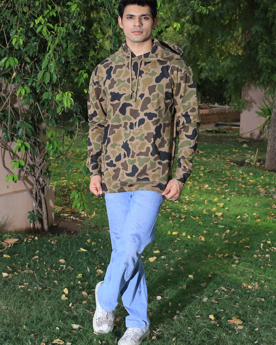 Men Long Sleeves Army Original Printed Hoodie with Two Front Pocket