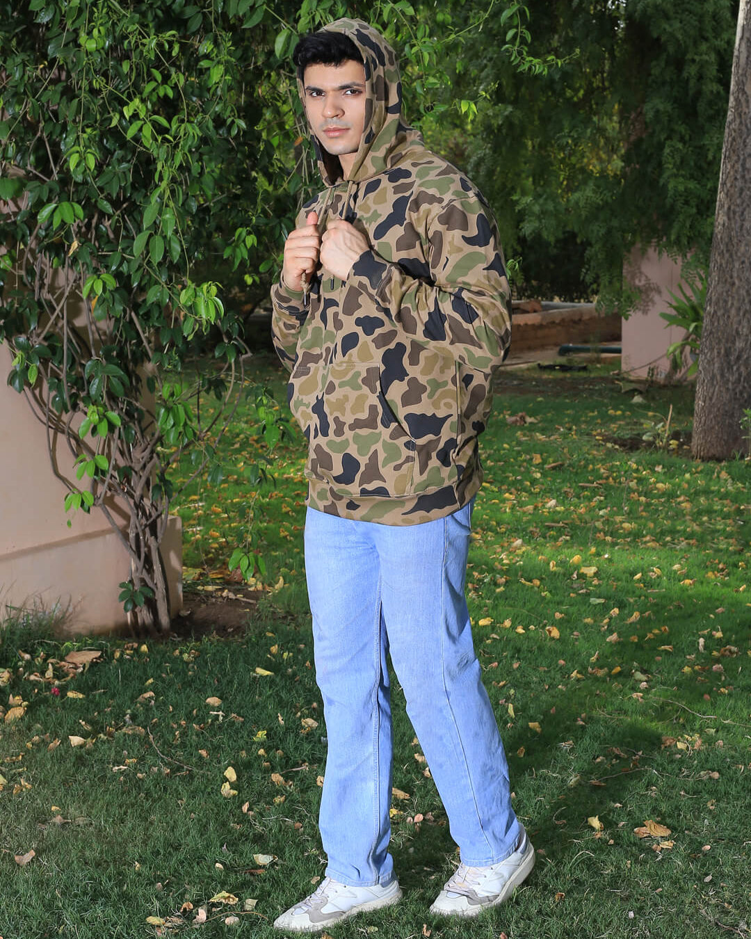 Men Long Sleeves Army Original Printed Hoodie with Two Front Pockets