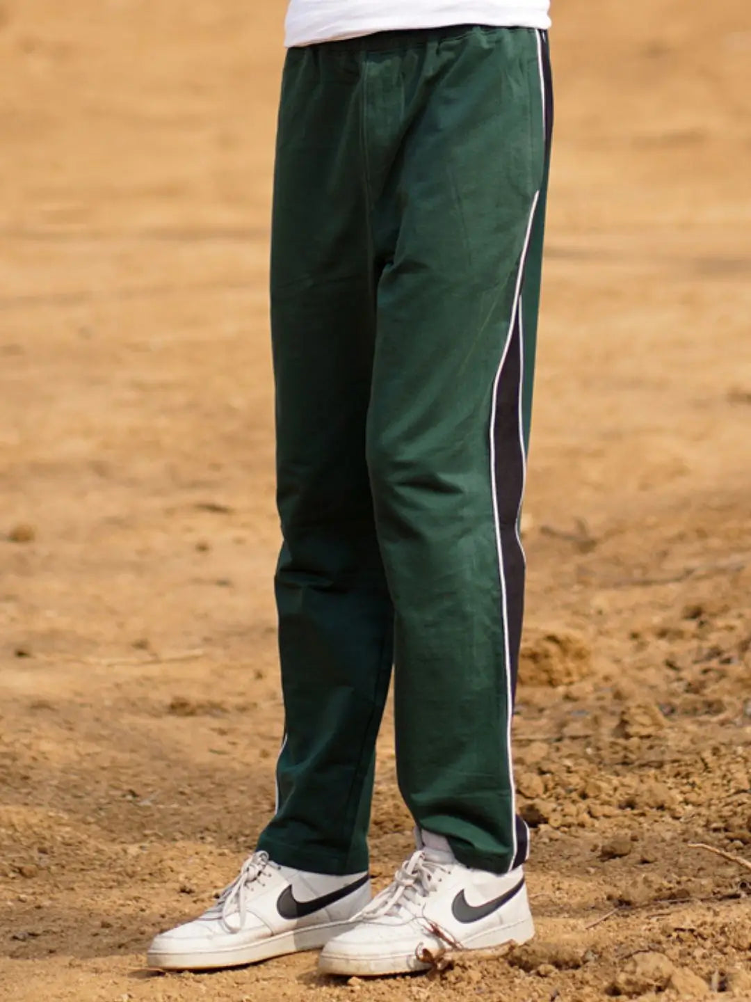 Green and black track pant for men