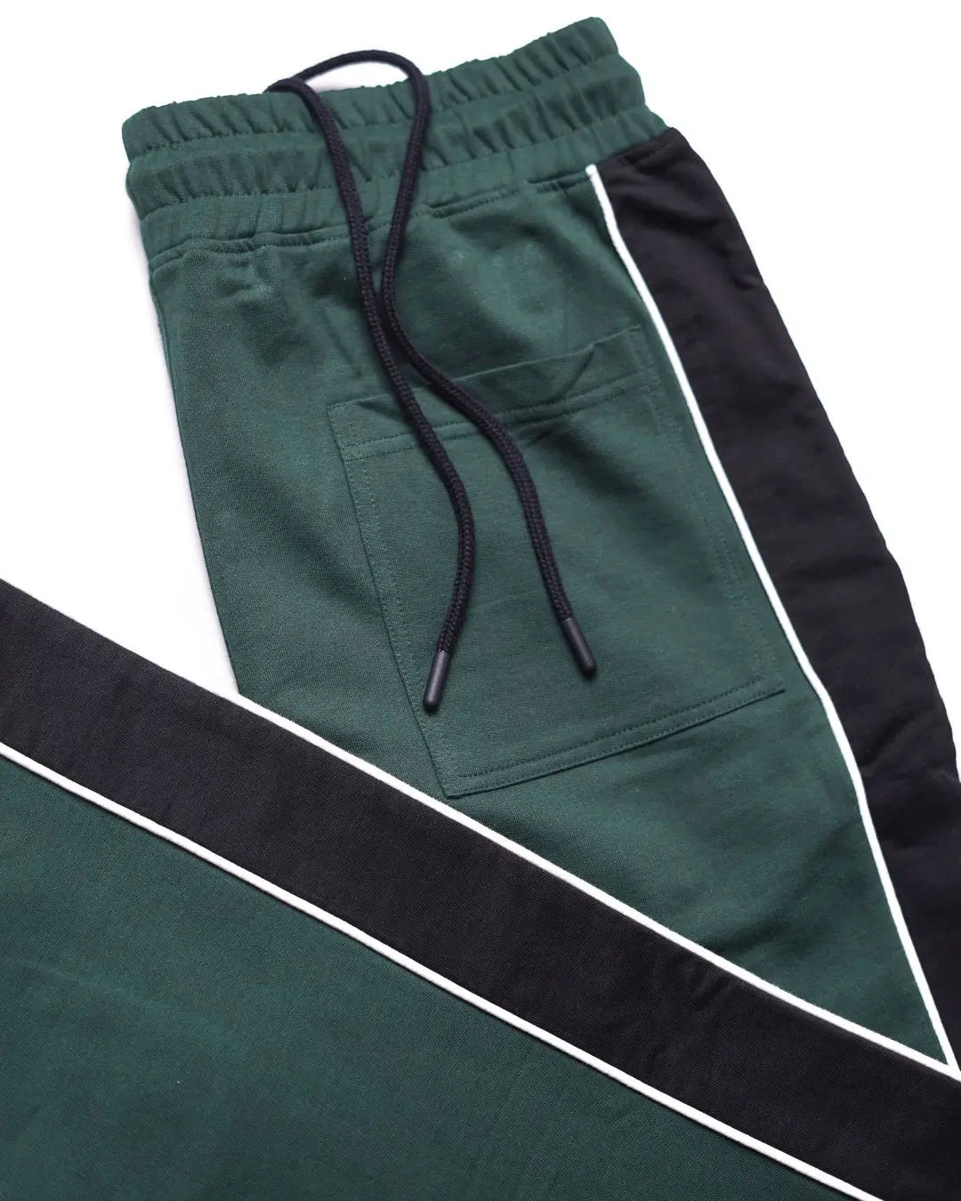 Green jogger pants with back pocket for men