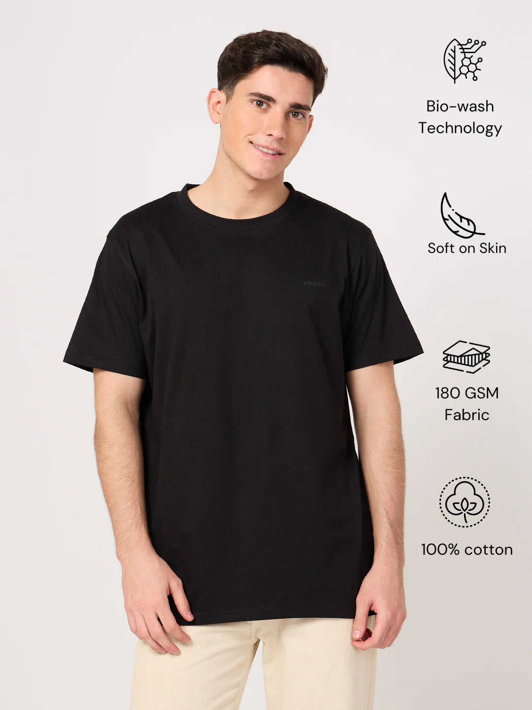 Man wearing a black cotton t-shirt
