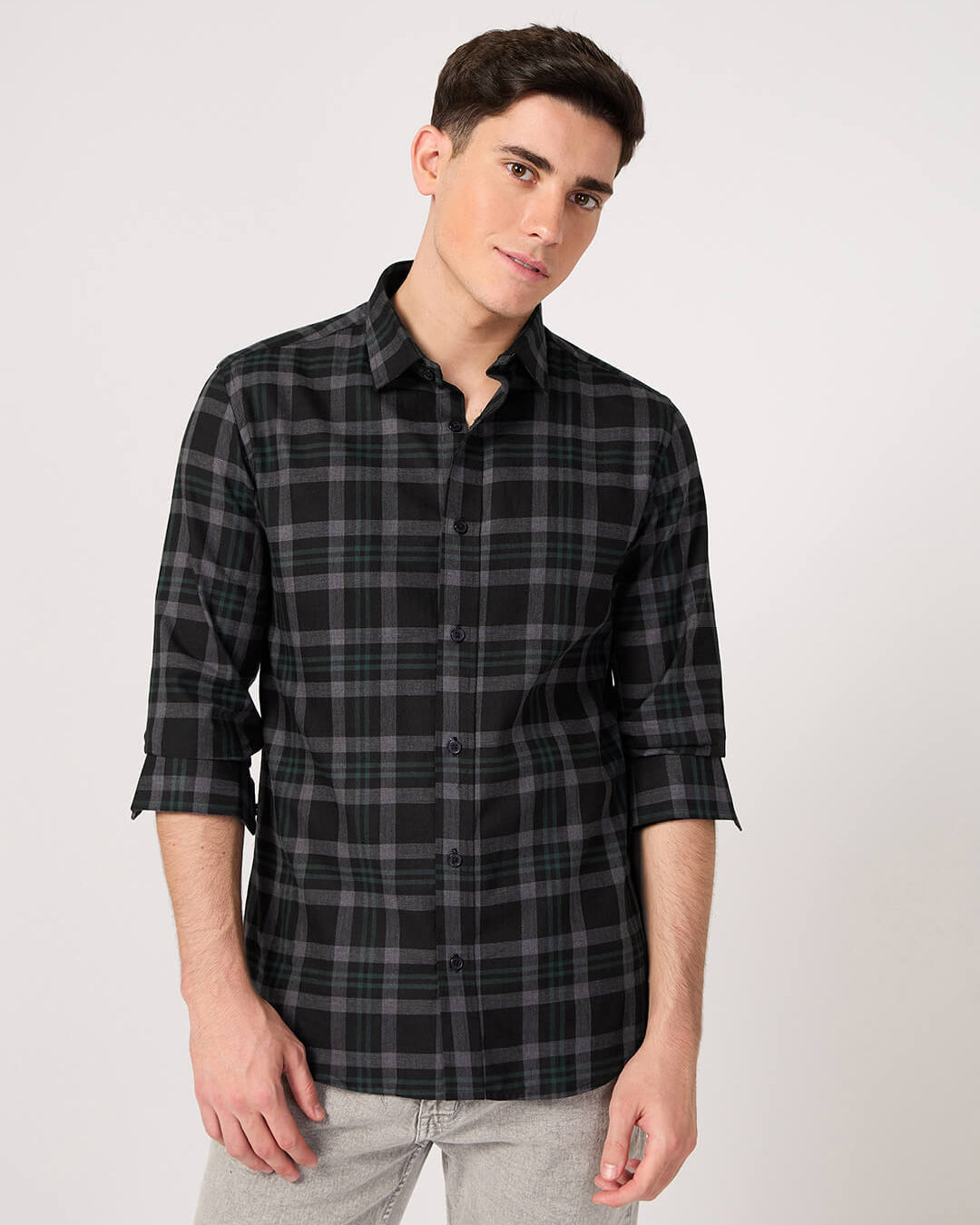 Man wearing a twill cotton grey check shirt