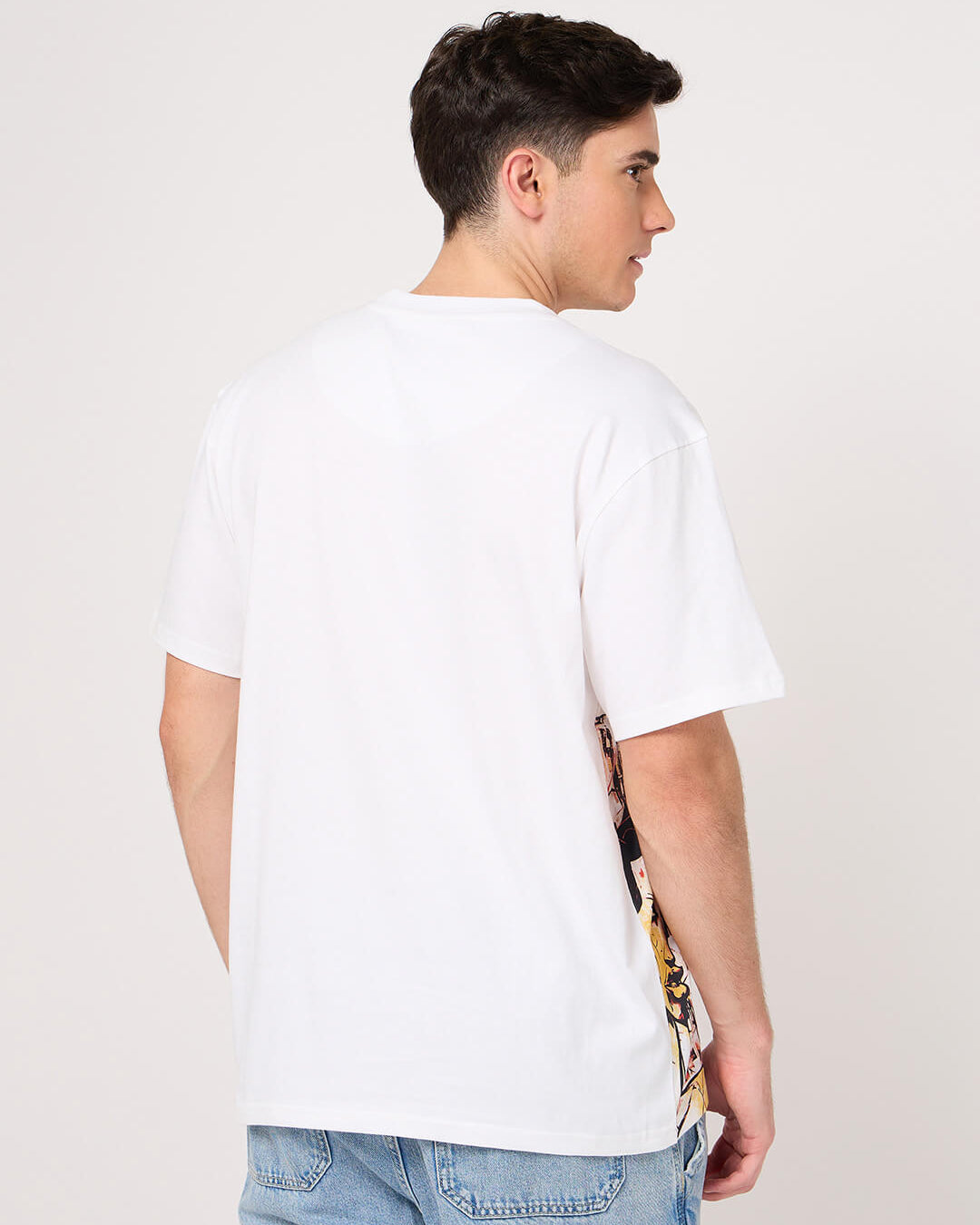white round neck t-shirt back photo